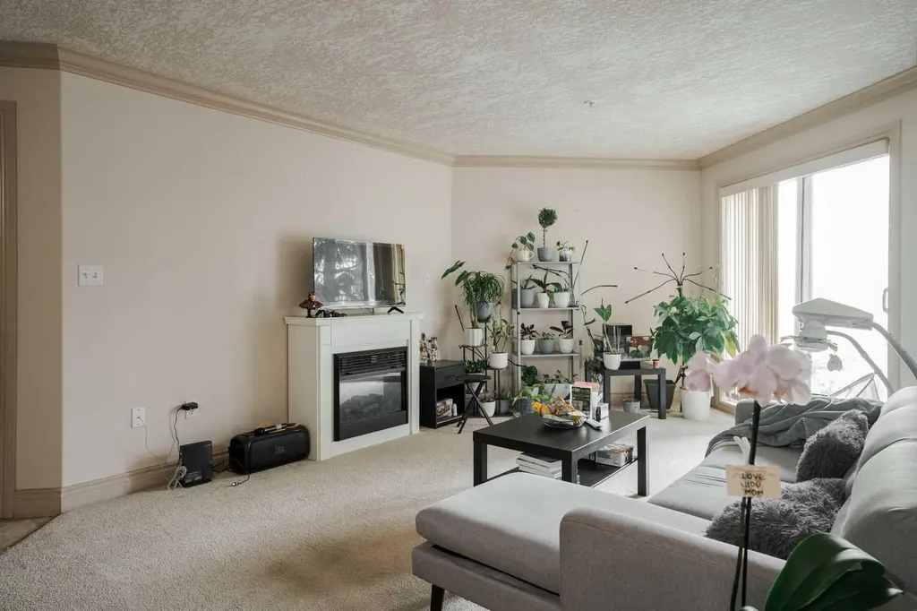 38 Riedel Street Fort Mcmurray AB T9H3E1