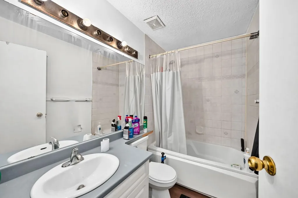 4940 Rundlewood Road NE Calgary AB T1Y 1B4