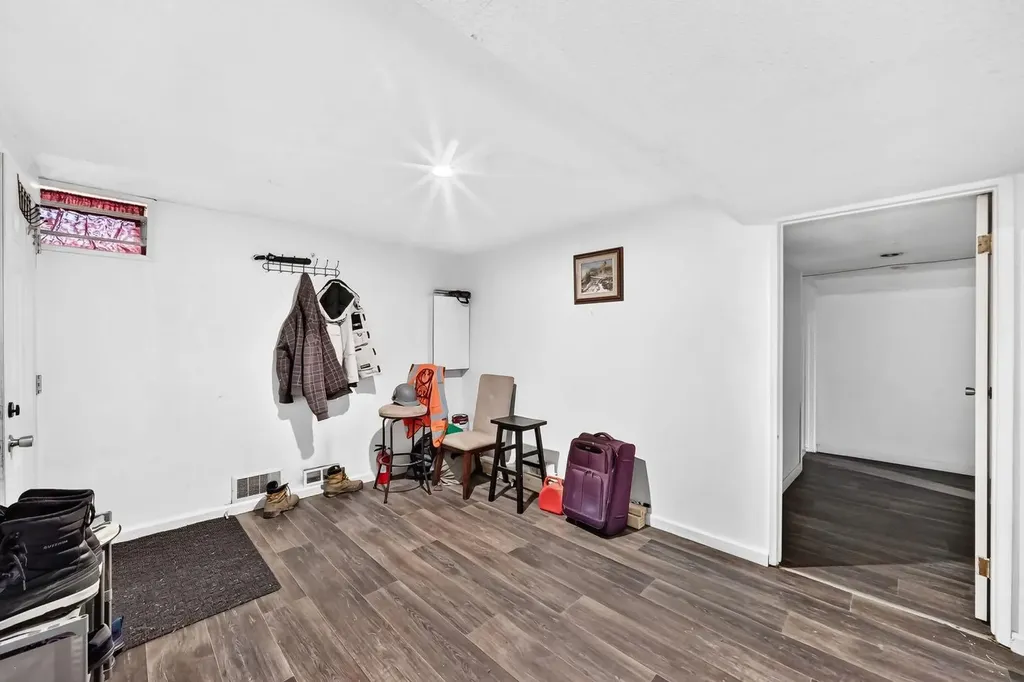 4940 Rundlewood Road NE Calgary AB T1Y 1B4