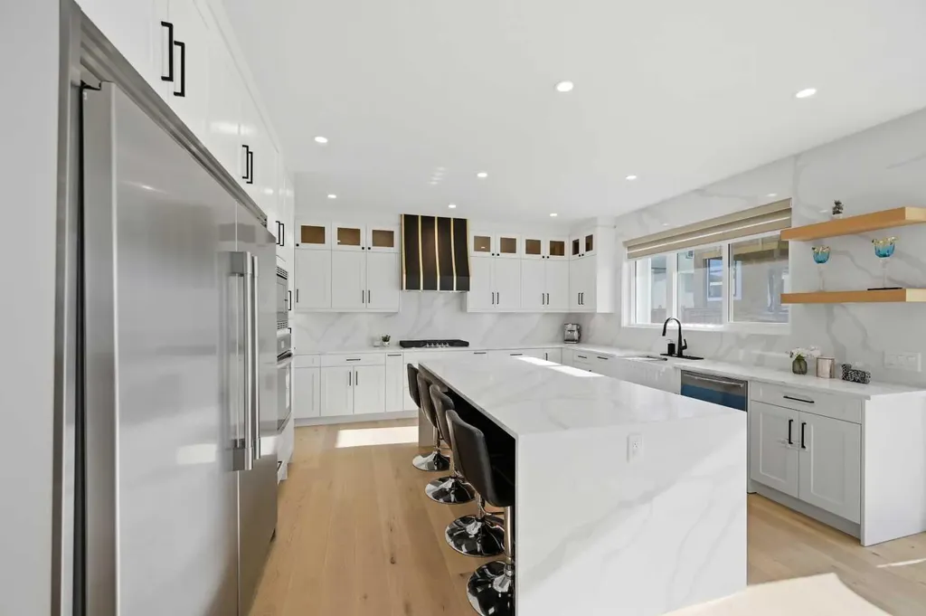 2008 Waterbury Road Chestermere AB T1X 2Y8