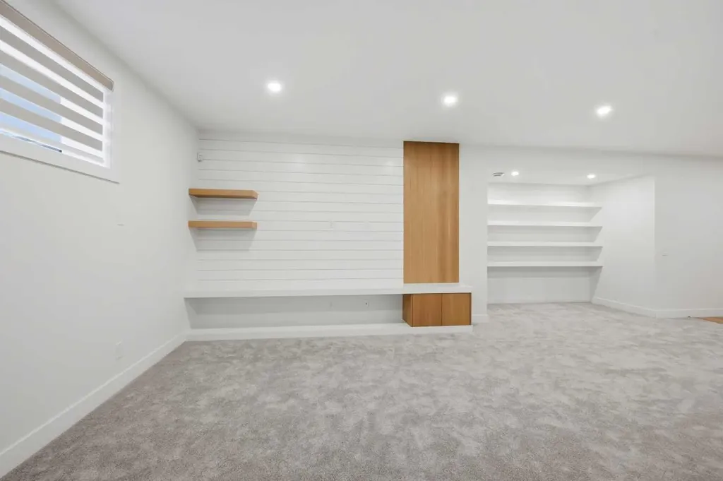 2008 Waterbury Road Chestermere AB T1X 2Y8