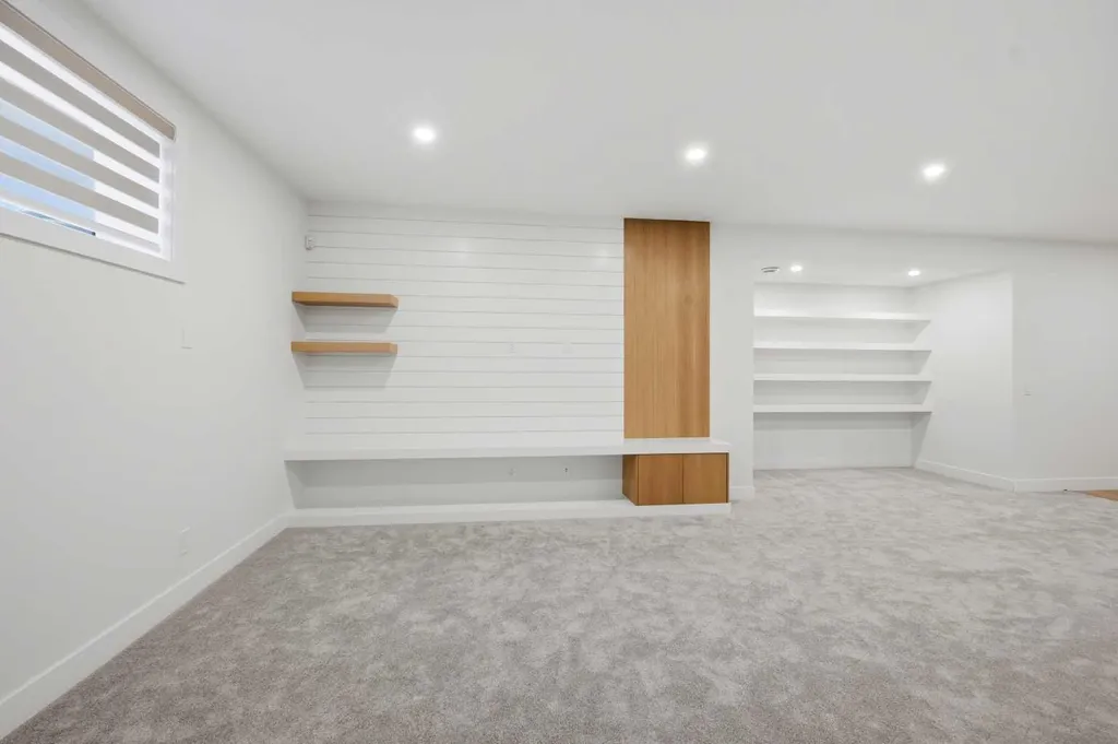 2008 Waterbury Road Chestermere AB T1X 2Y8