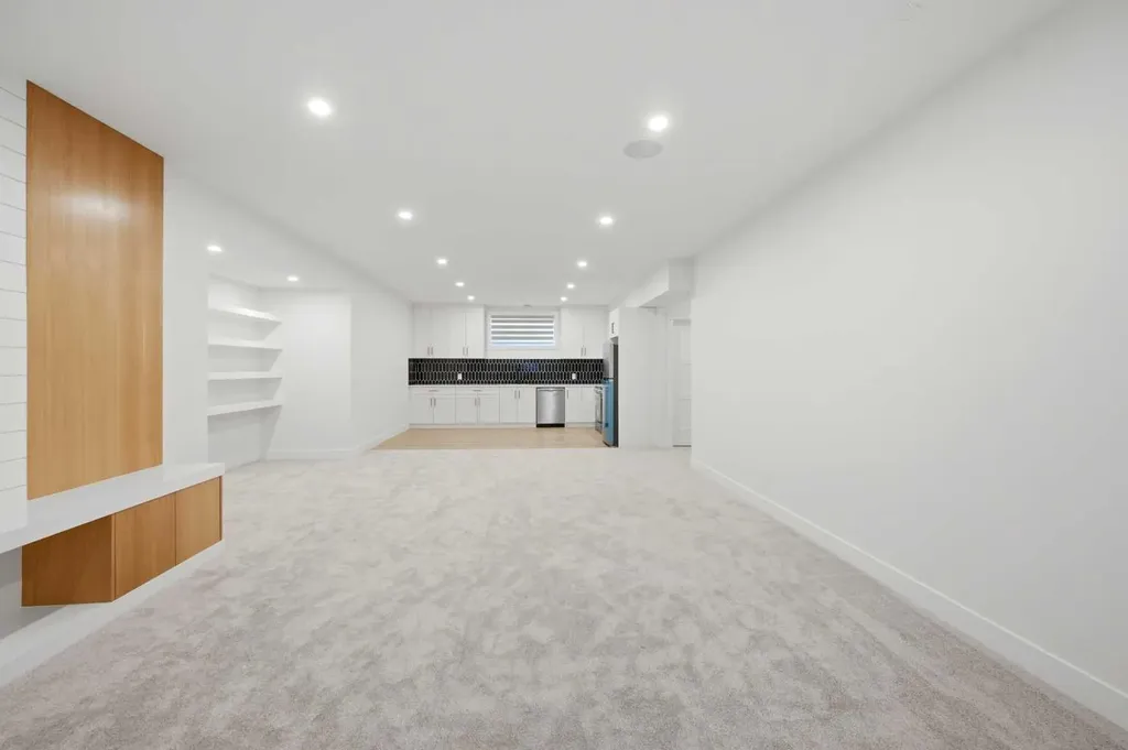 2008 Waterbury Road Chestermere AB T1X 2Y8