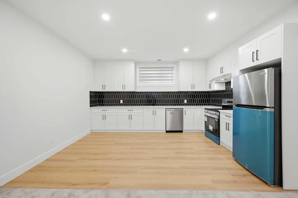 2008 Waterbury Road Chestermere AB T1X 2Y8