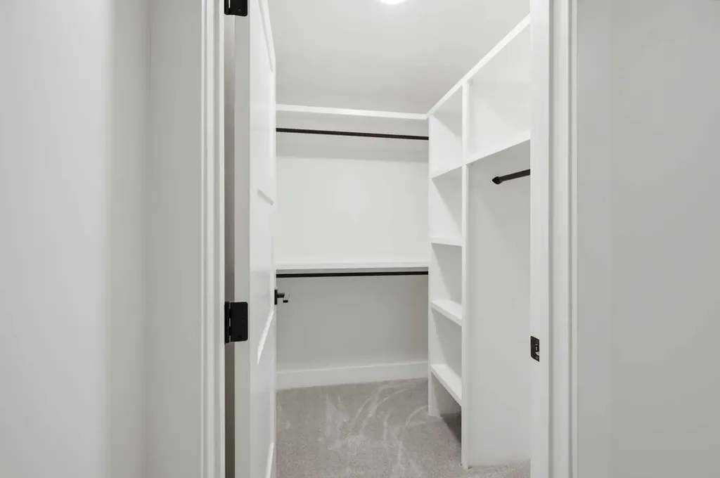 2008 Waterbury Road Chestermere AB T1X 2Y8