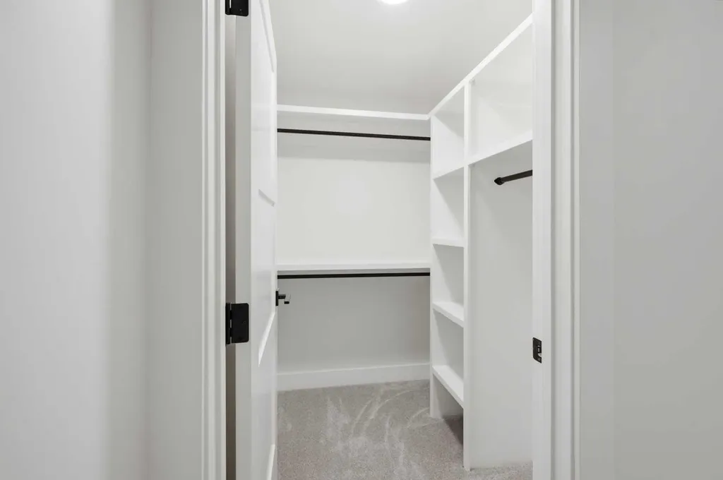 2008 Waterbury Road Chestermere AB T1X 2Y8