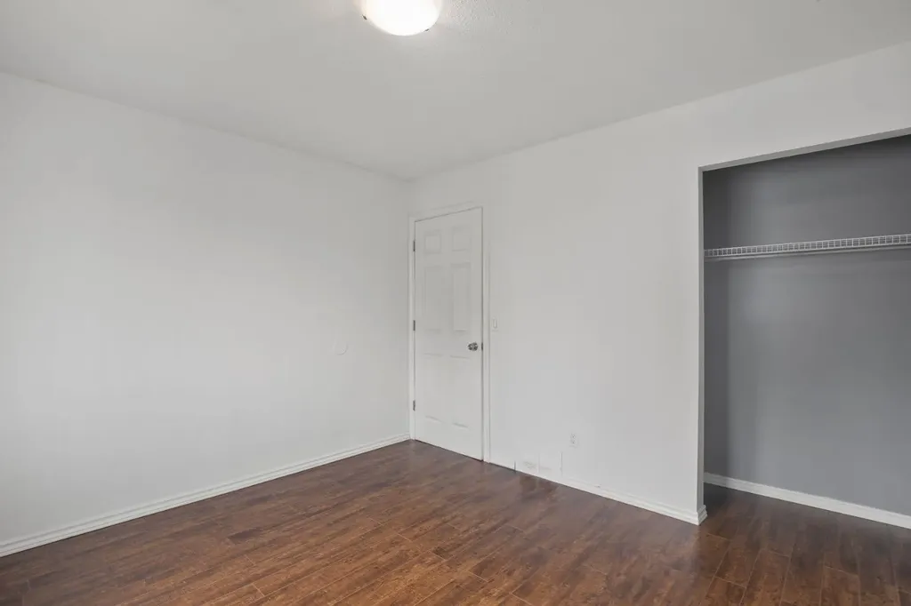 40 Olsen Street Red Deer AB T4P 1S5