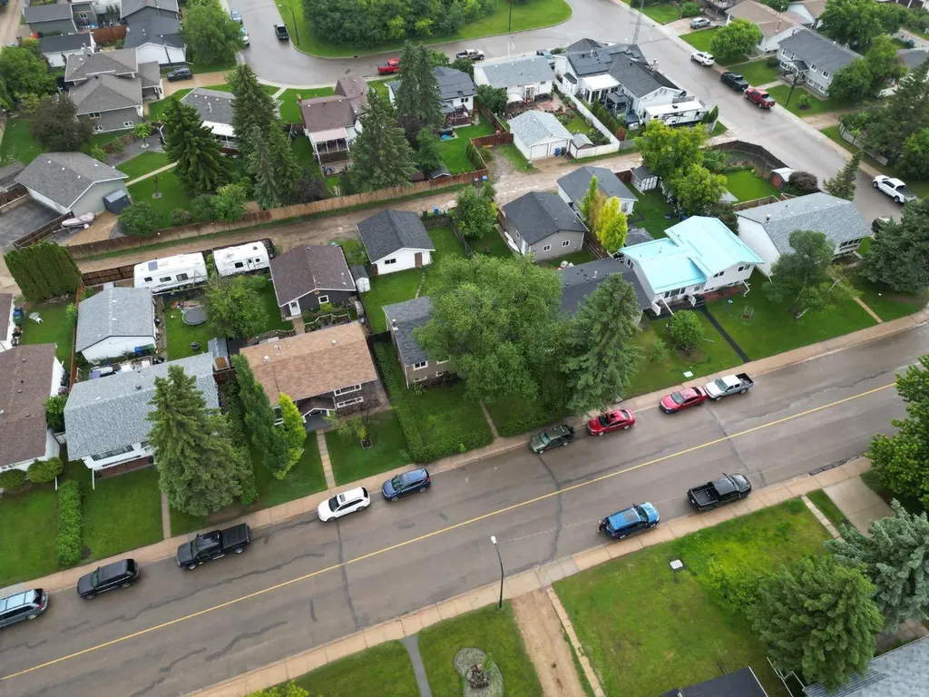 40 Olsen Street Red Deer AB T4P 1S5