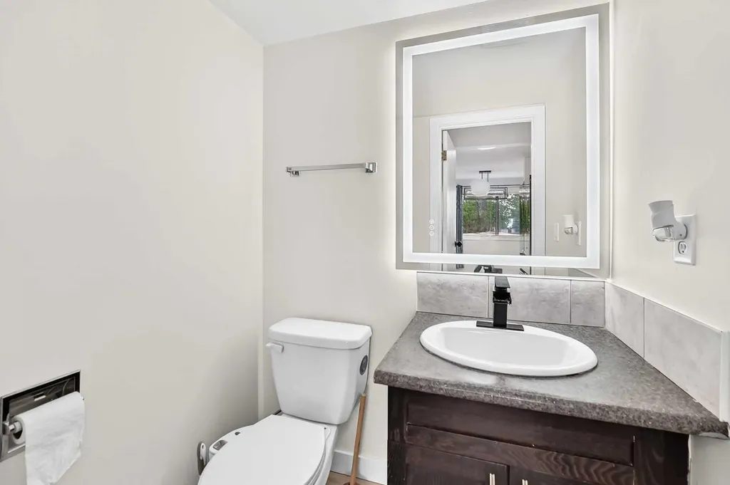 6408 4 Street NE Calgary AB T2K5M8