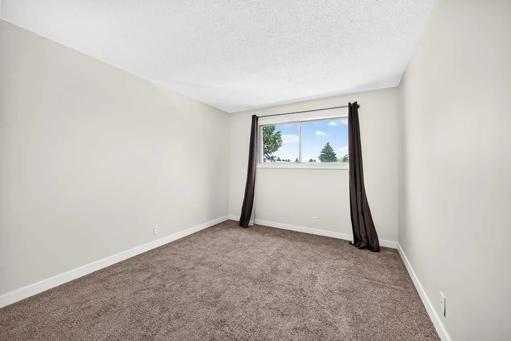 6408 4 Street NE Calgary AB T2K5M8