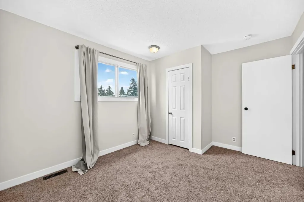 6408 4 Street NE Calgary AB T2K5M8