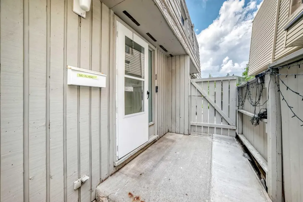 6408 4 Street NE Calgary AB T2K5M8