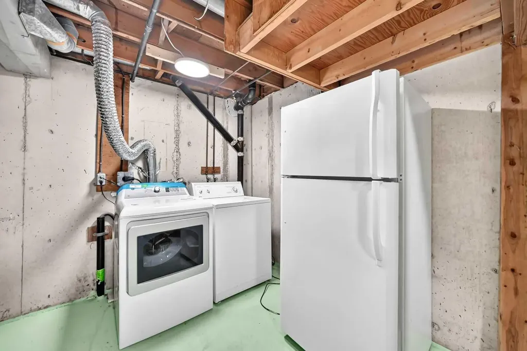 6408 4 Street NE Calgary AB T2K5M8