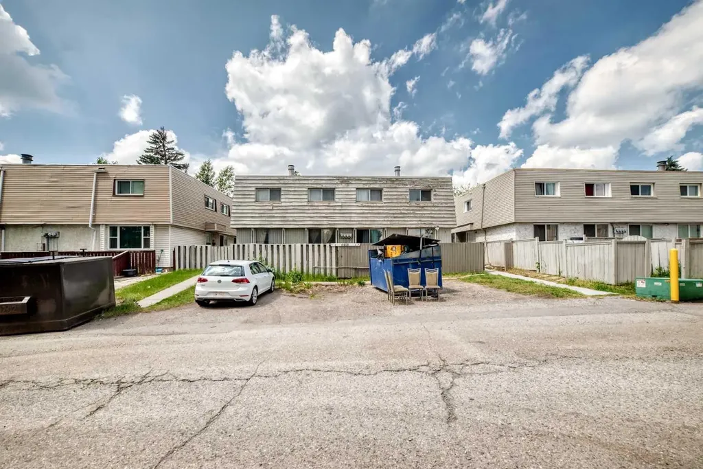 6408 4 Street NE Calgary AB T2K5M8