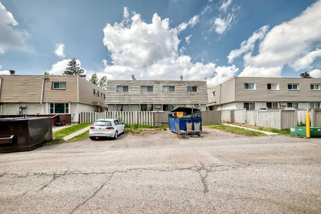 6408 4 Street NE Calgary AB T2K5M8