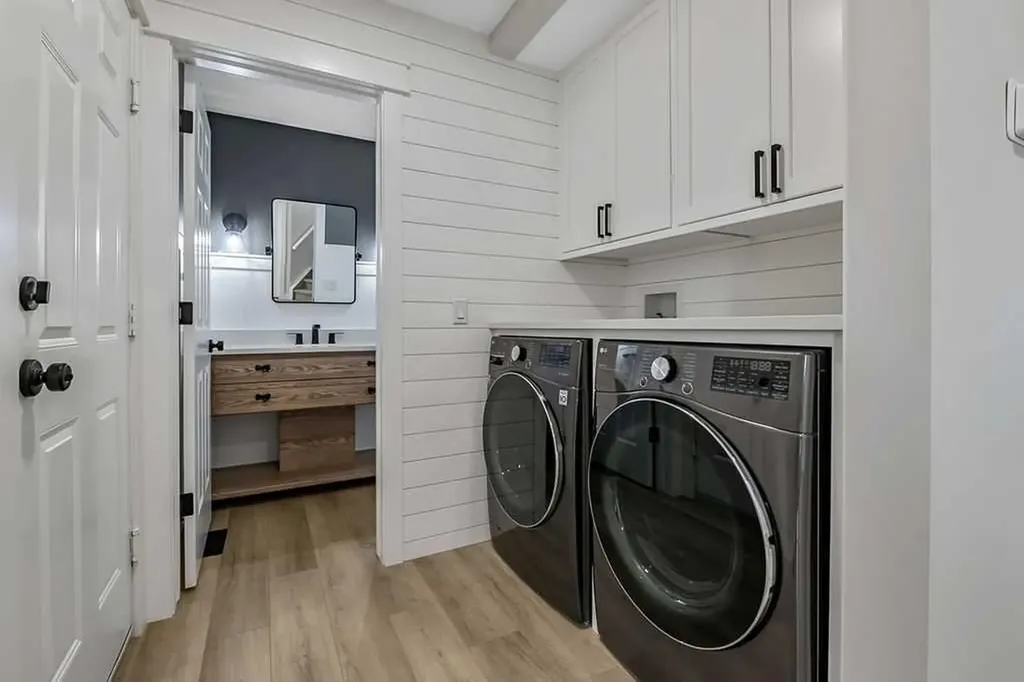 34 Alcock Close Okotoks AB T1S 1R8