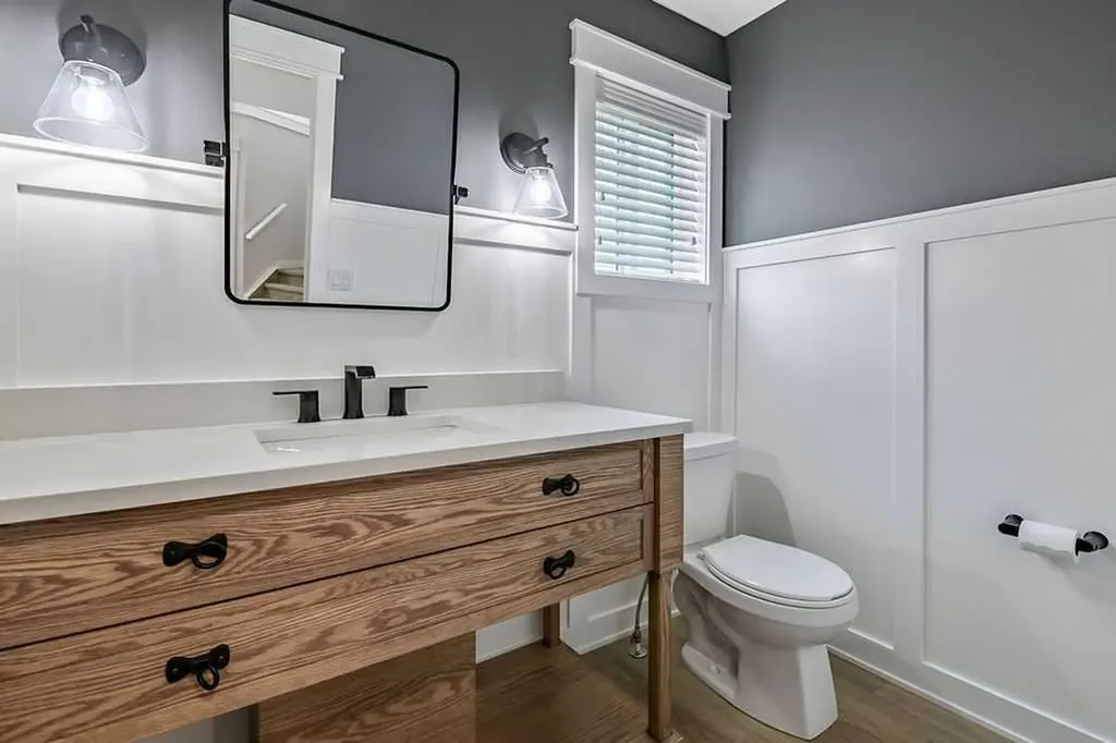 34 Alcock Close Okotoks AB T1S 1R8