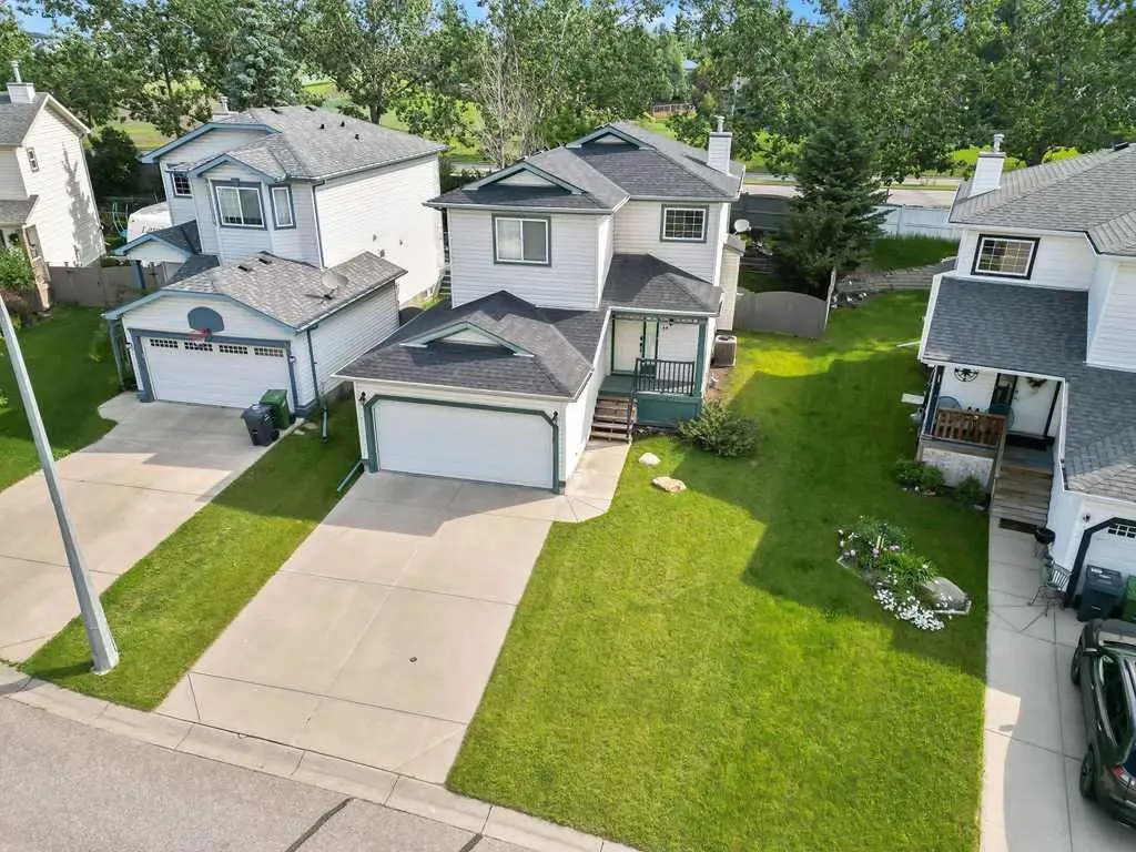 34 Alcock Close Okotoks AB T1S 1R8