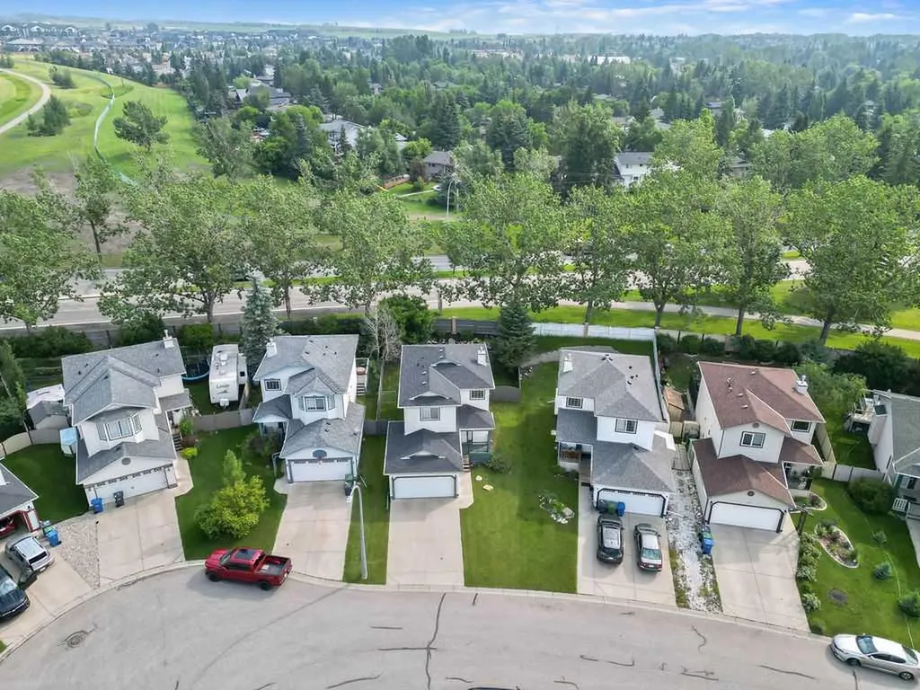 34 Alcock Close Okotoks AB T1S 1R8