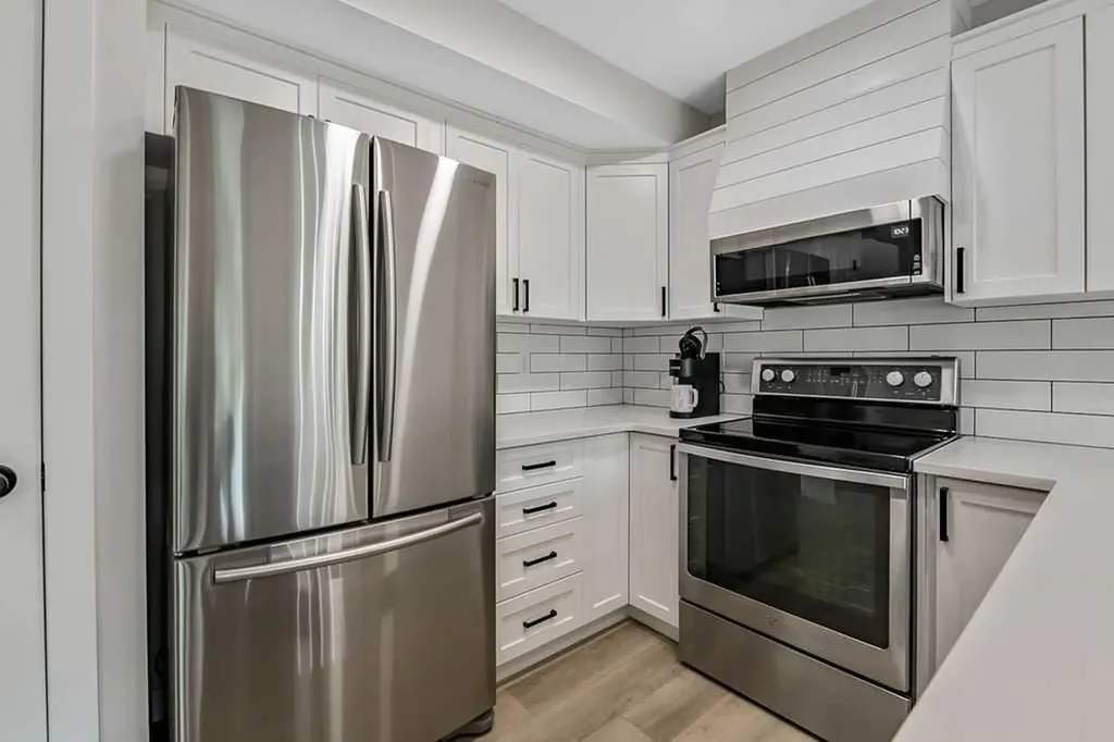 34 Alcock Close Okotoks AB T1S 1R8