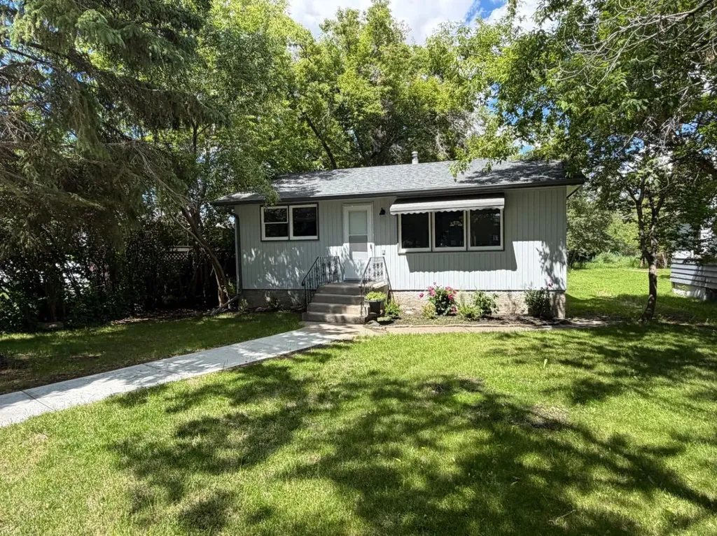 3593 54 Avenue Crescent Red Deer AB T4N 4L7