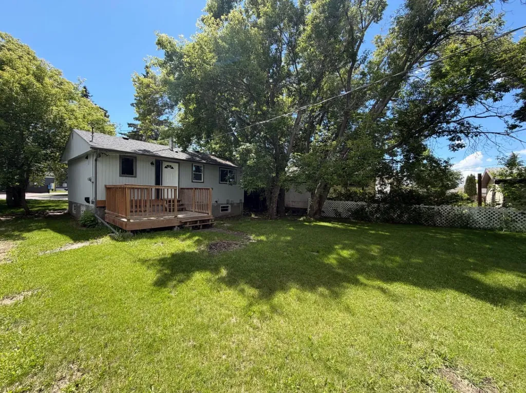 3593 54 Avenue Crescent Red Deer AB T4N 4L7