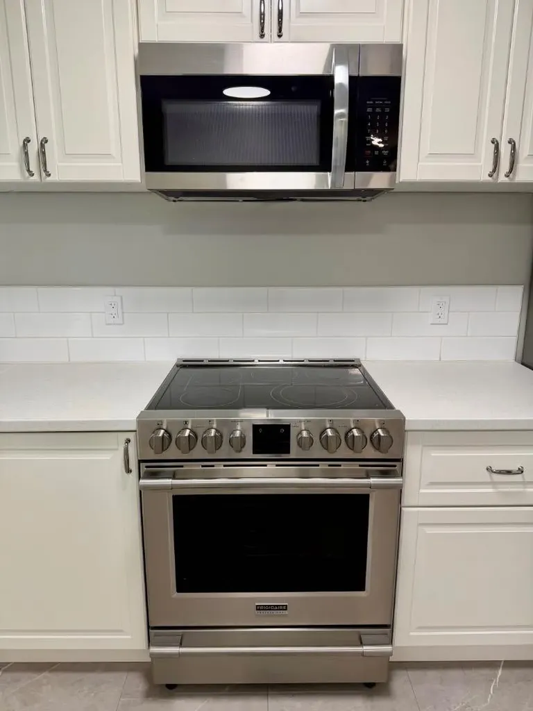 3593 54 Avenue Crescent Red Deer AB T4N 4L7