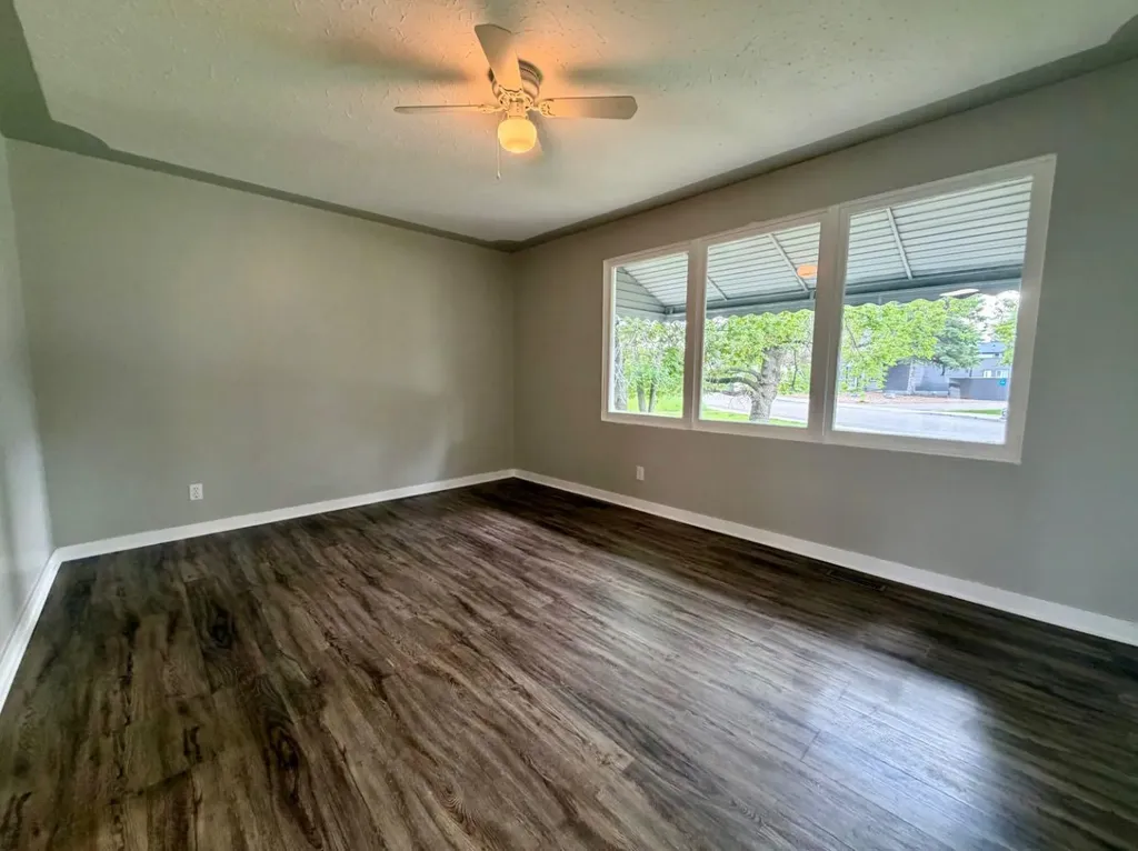 3593 54 Avenue Crescent Red Deer AB T4N 4L7