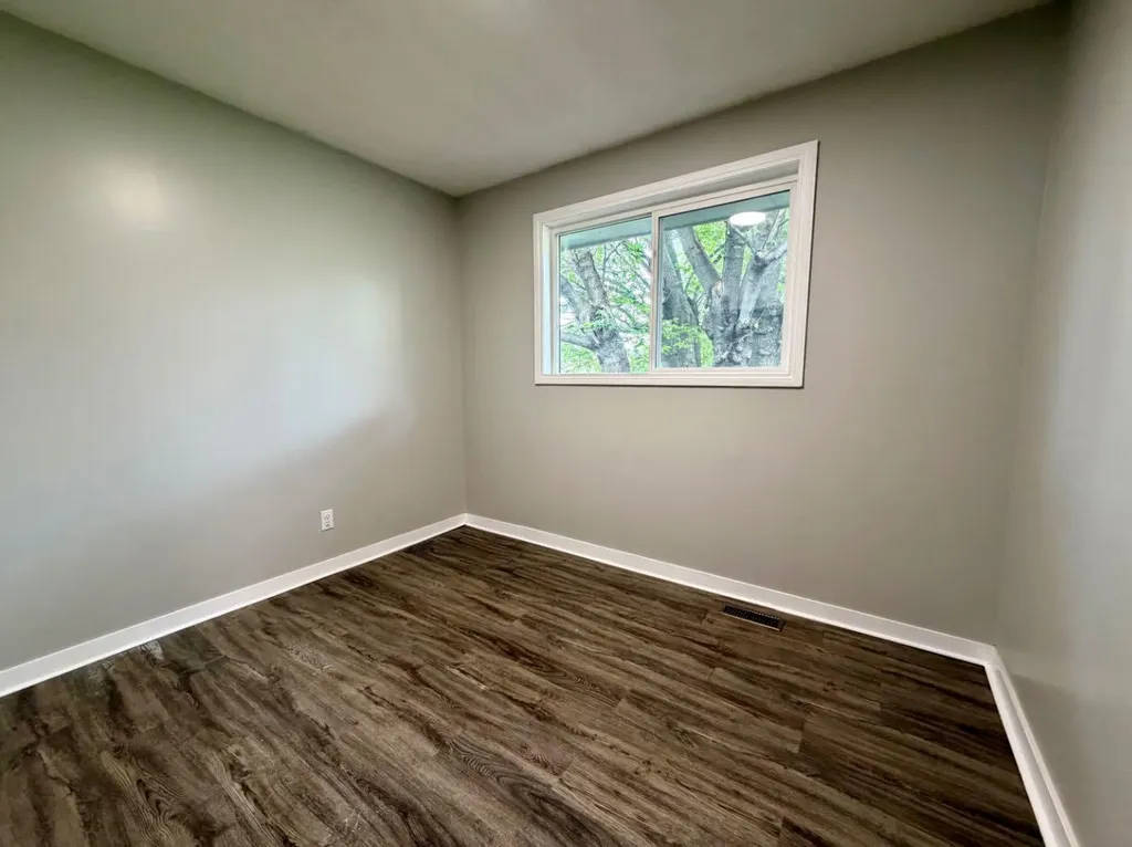 3593 54 Avenue Crescent Red Deer AB T4N 4L7