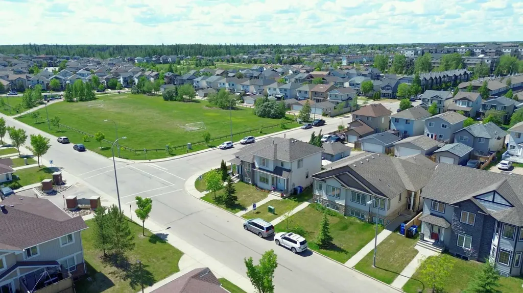 253 Grosbeak Way Fort Mcmurray AB T9K 0L8