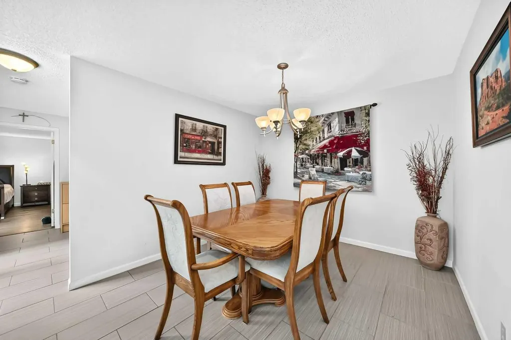 66 Woodmeadow Close SW Calgary AB T2W 4L8