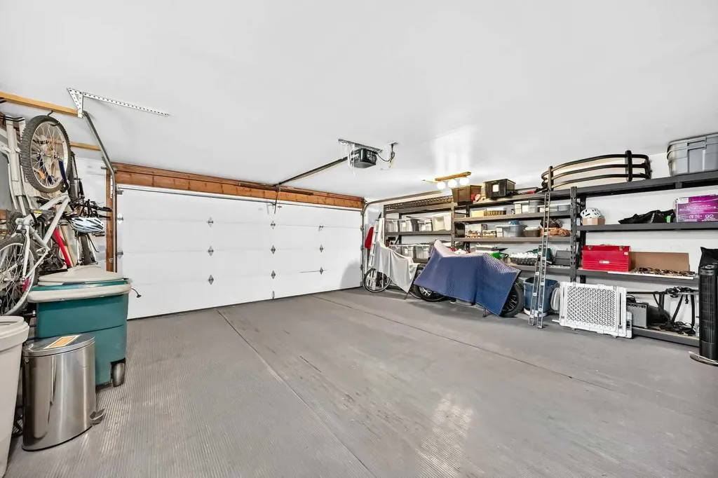 66 Woodmeadow Close SW Calgary AB T2W 4L8