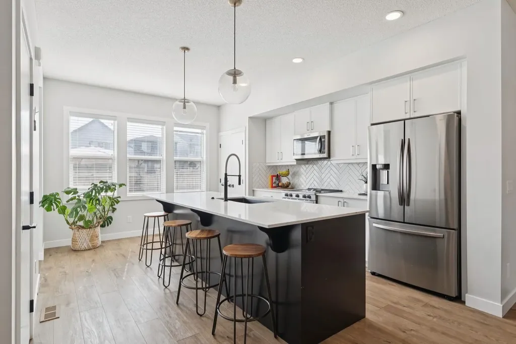 124 Wolf Willow Boulevard SE Calgary AB T2X 0M7