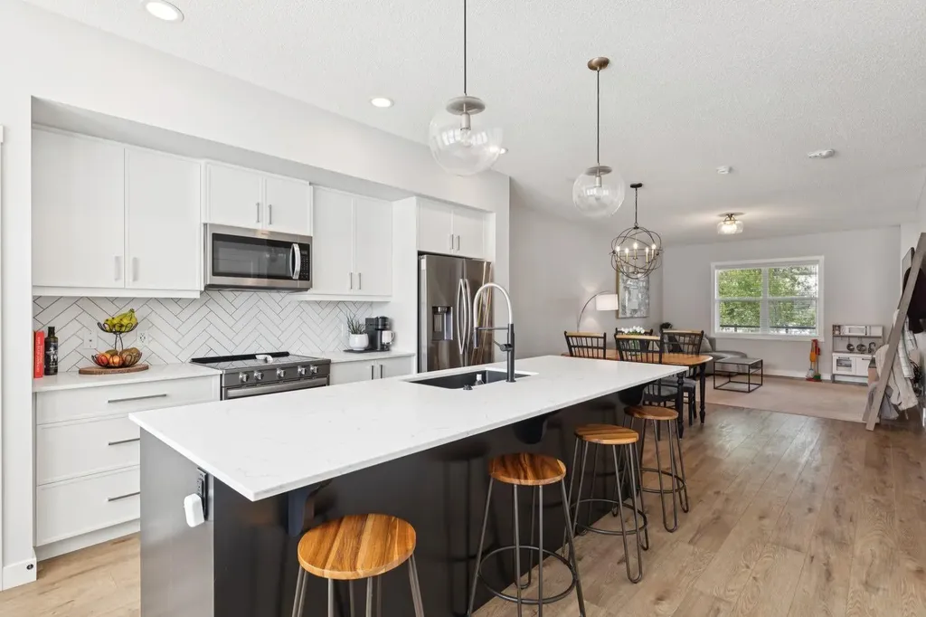 124 Wolf Willow Boulevard SE Calgary AB T2X 0M7