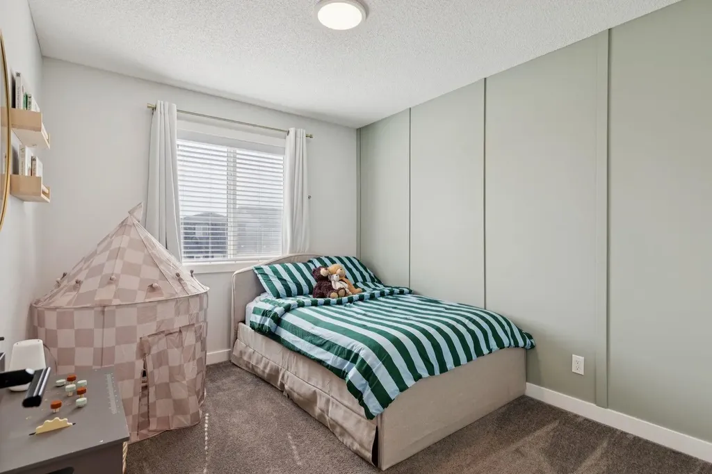 124 Wolf Willow Boulevard SE Calgary AB T2X 0M7