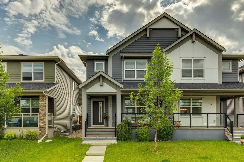 124 Wolf Willow Boulevard SE Calgary AB T2X 0M7