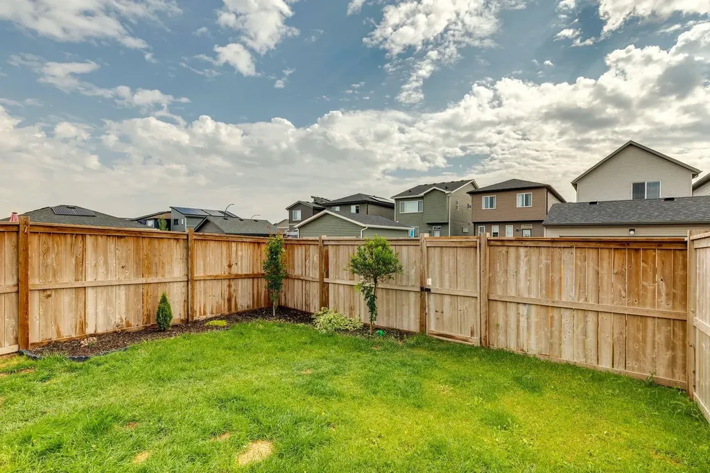 124 Wolf Willow Boulevard SE Calgary AB T2X 0M7
