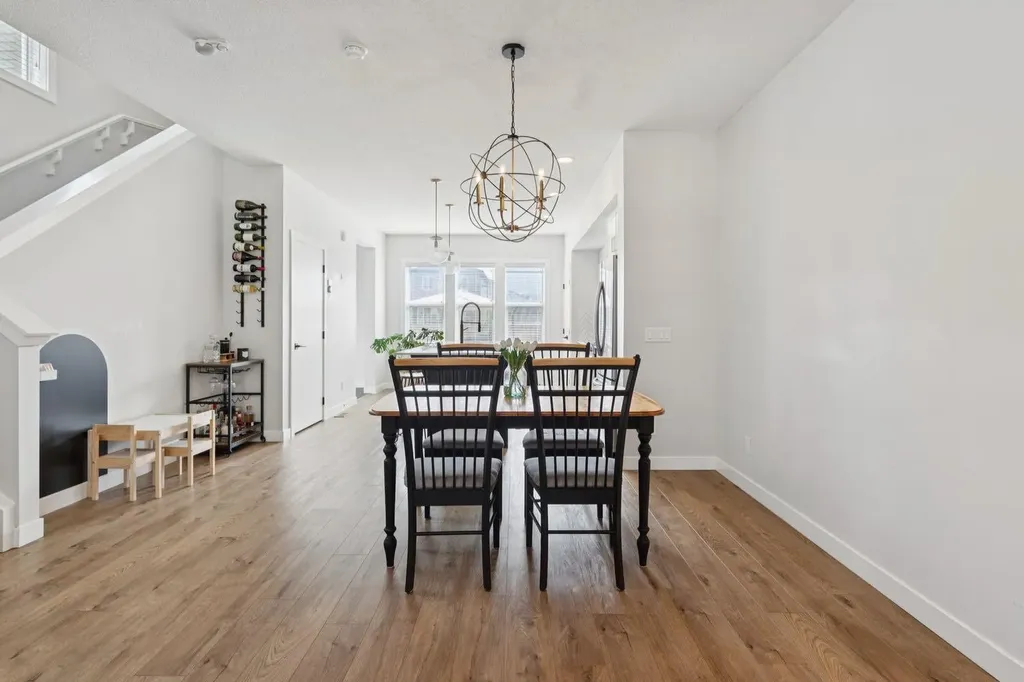 124 Wolf Willow Boulevard SE Calgary AB T2X 0M7