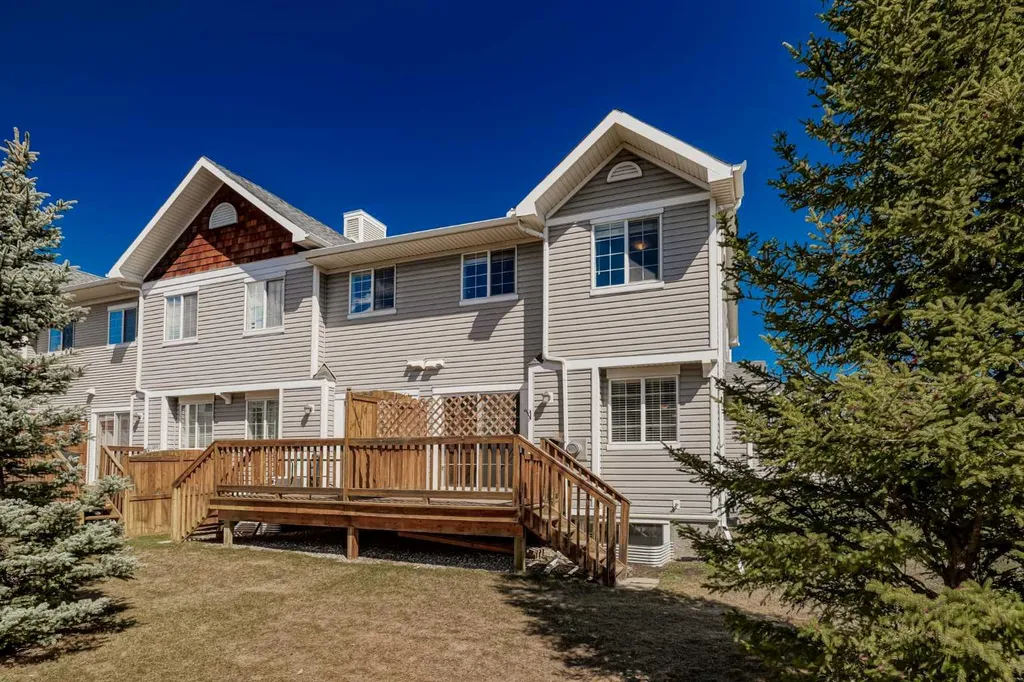 51 Country Village Villas NE Calgary AB T3K 0L7