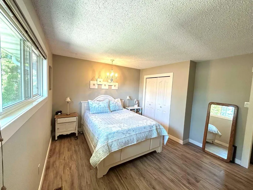 53 Carswell Road SE Medicine Hat AB T1B1L9
