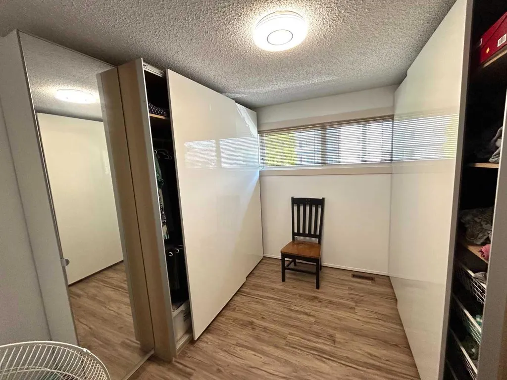 53 Carswell Road SE Medicine Hat AB T1B1L9