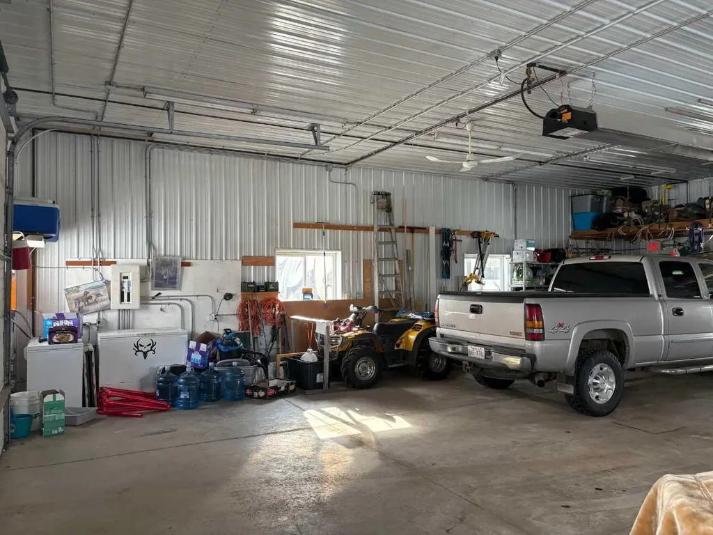 201043 Twp Road 342 Rural Starland County AB T0J 2Y0