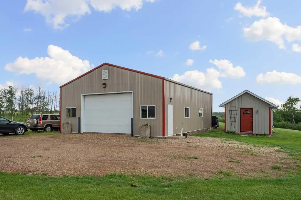 201043 Twp Road 342 Rural Starland County AB T0J 2Y0