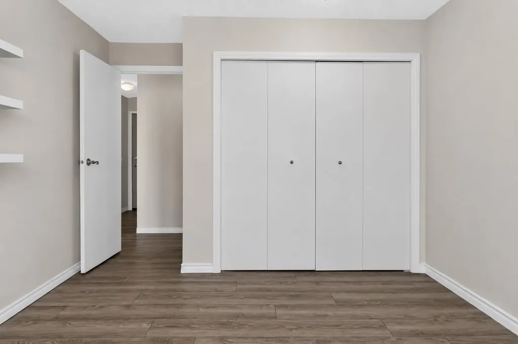 110 20 Avenue NE Calgary AB T2E 1P7