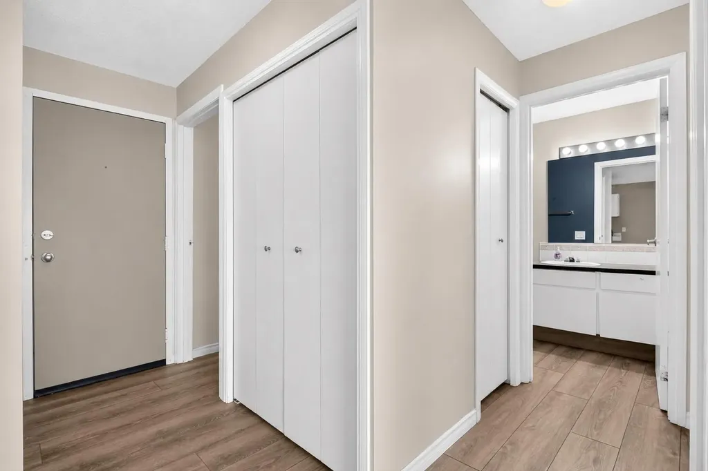 110 20 Avenue NE Calgary AB T2E 1P7