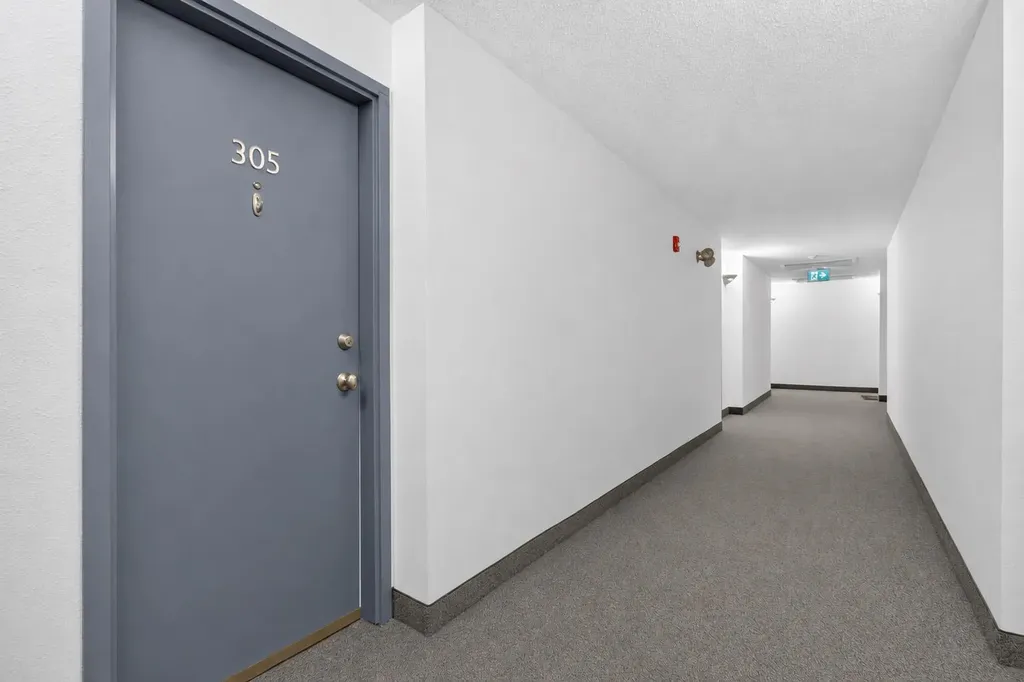 110 20 Avenue NE Calgary AB T2E 1P7