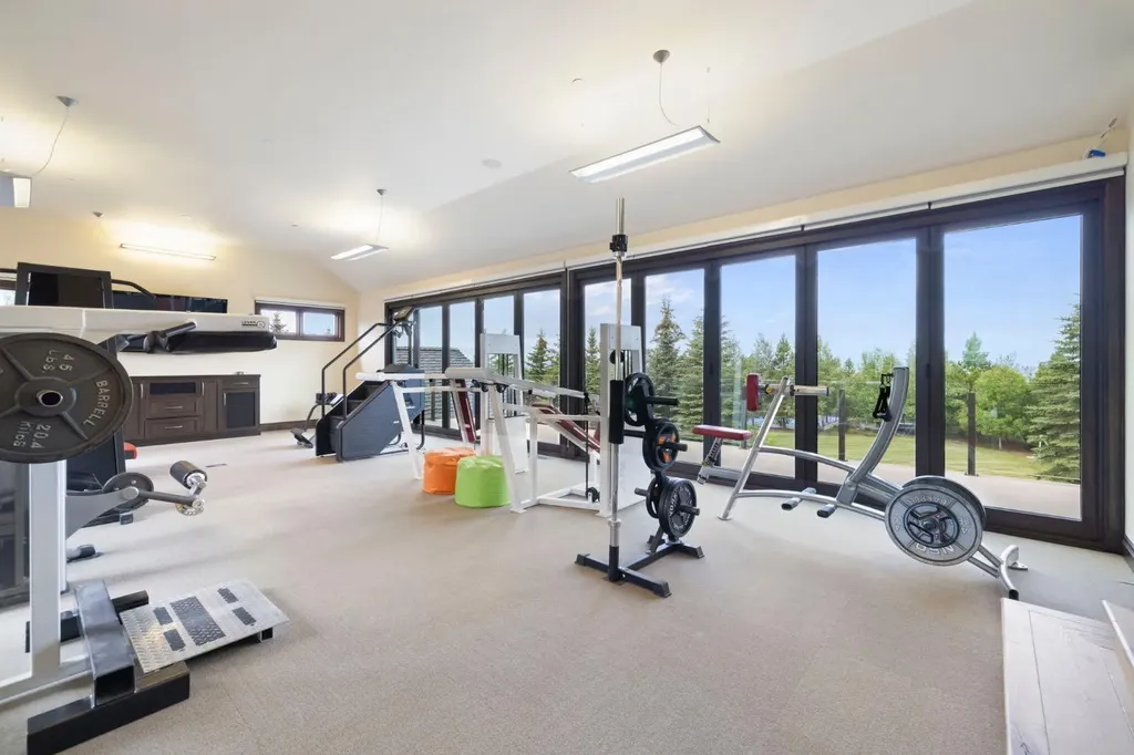 209 Pinnacle Ridge Place SW Rural Rocky View County AB T3Z 3N8