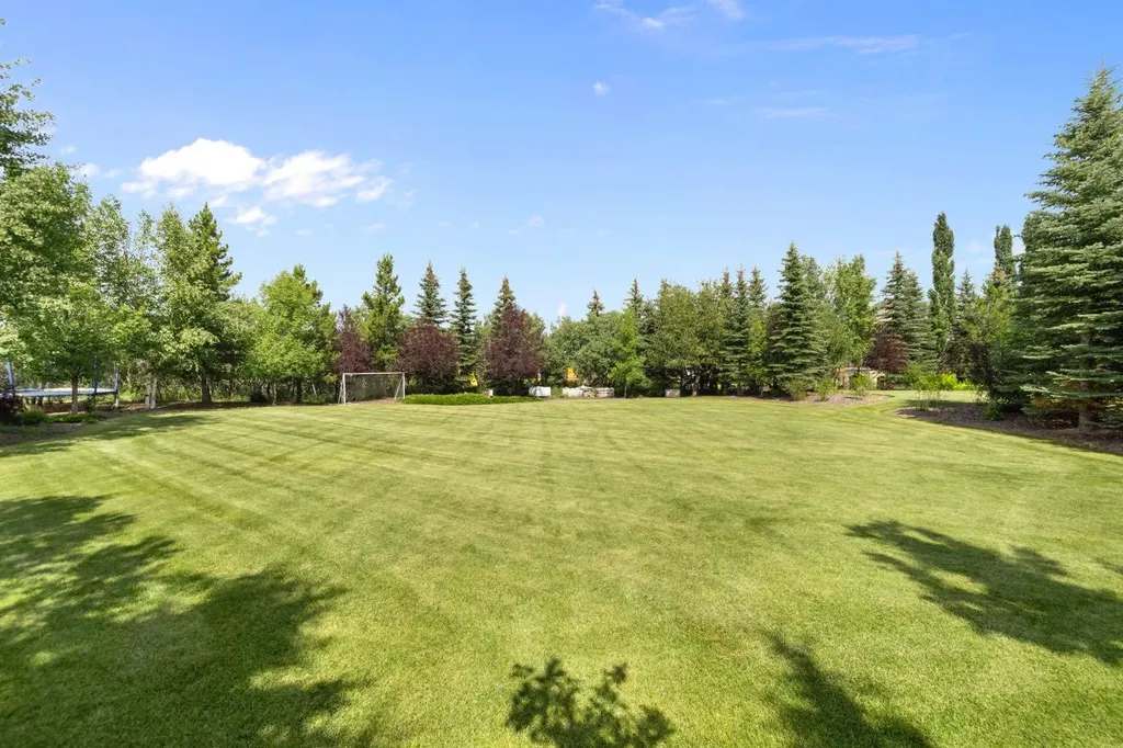 209 Pinnacle Ridge Place SW Rural Rocky View County AB T3Z 3N8
