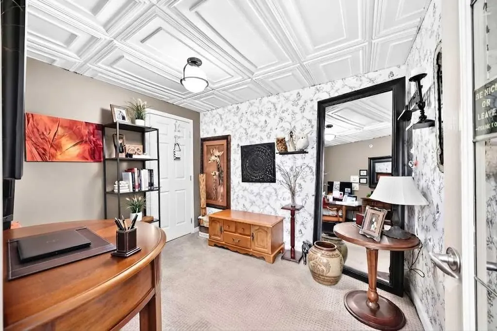 15 Everstone Drive SW Calgary AB T2Y 5B5