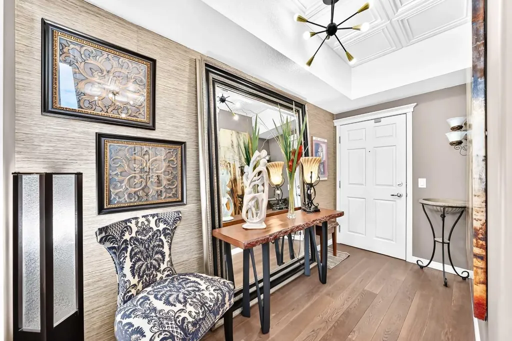 15 Everstone Drive SW Calgary AB T2Y 5B5